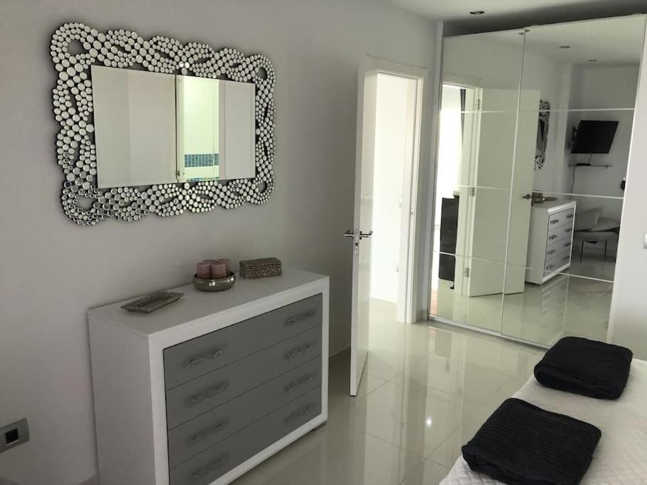 Apartamento Con Impresionantes Vistas Y Piscina Costa Adeje  Exterior photo