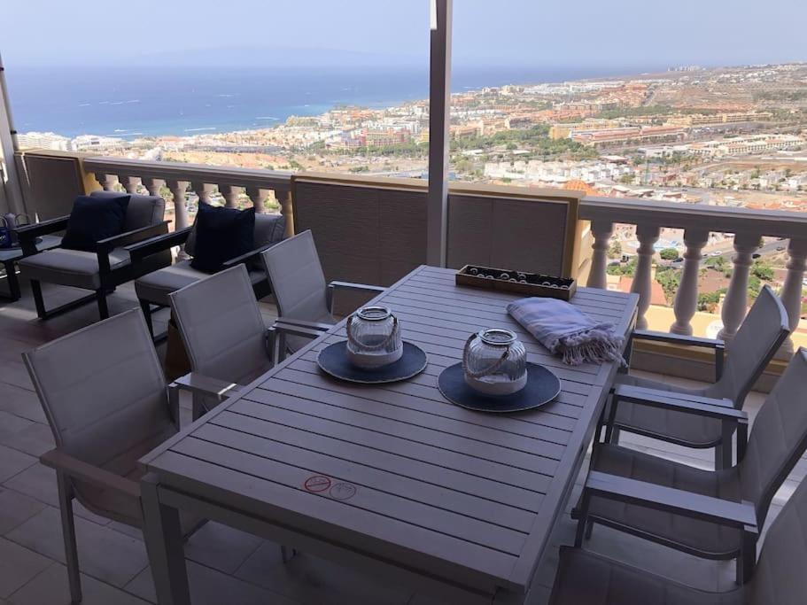 Apartamento Con Impresionantes Vistas Y Piscina Costa Adeje  Exterior photo