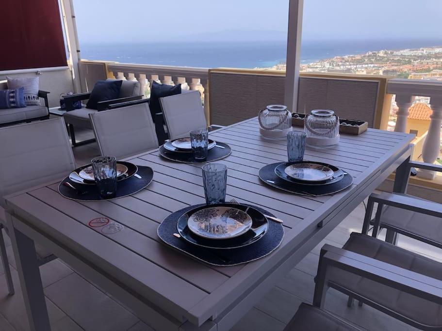 Apartamento Con Impresionantes Vistas Y Piscina Costa Adeje  Exterior photo