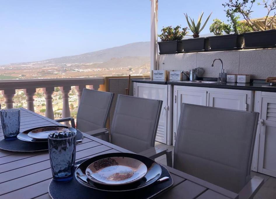Apartamento Con Impresionantes Vistas Y Piscina Costa Adeje  Exterior photo