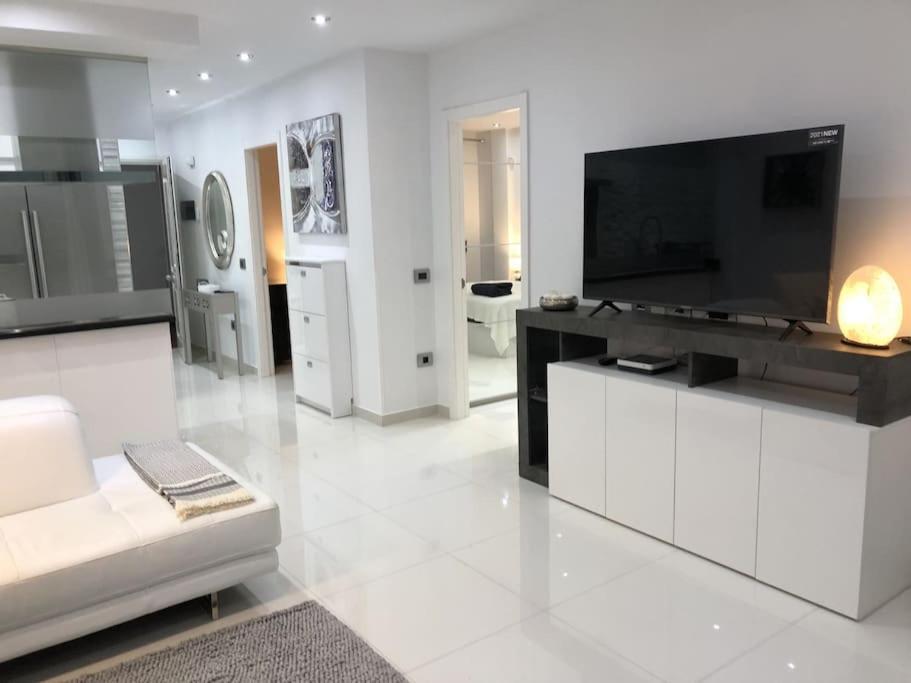 Apartamento Con Impresionantes Vistas Y Piscina Costa Adeje  Exterior photo