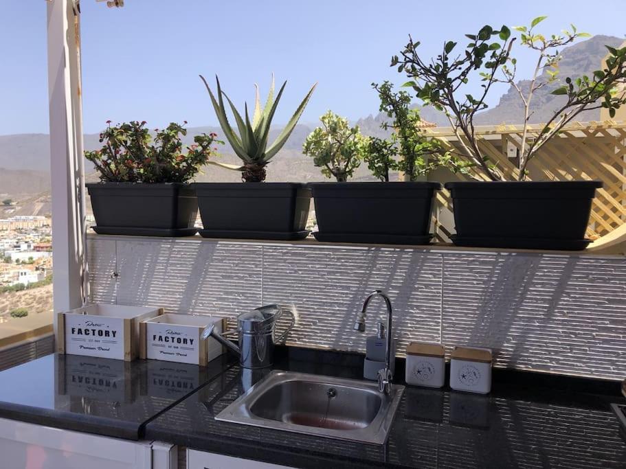 Apartamento Con Impresionantes Vistas Y Piscina Costa Adeje  Exterior photo